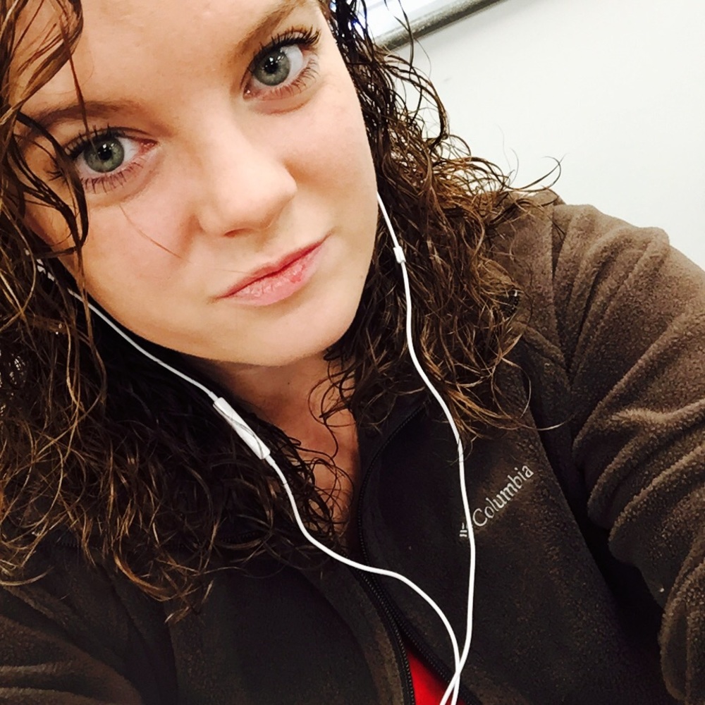 Meet your Posher, Elaine